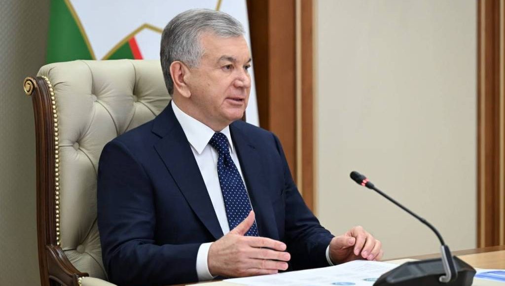 Issues of further capital market development and the introduction of international standards in the banking sector are discussed