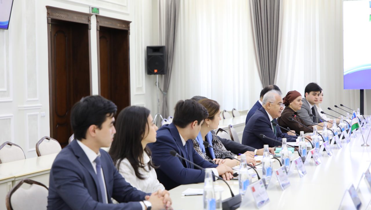 China Delegation Meets Uzbekistan Human Rights Center