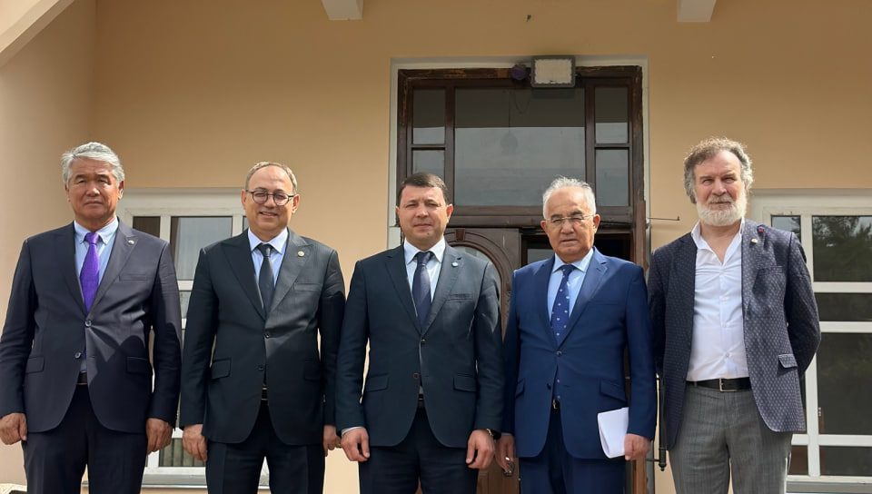 Мирбек Мамбеталиев встретился с официальной делегацией международного форума «Чынгыз Айтматов — будущее тюркского мира»