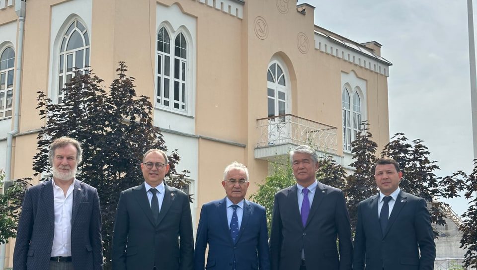 Мирбек Мамбеталиев встретился с официальной делегацией международного форума «Чынгыз Айтматов — будущее тюркского мира»