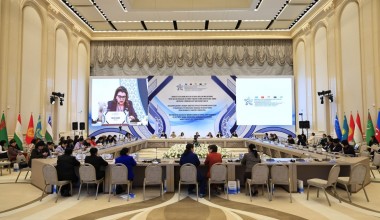 Мулоқот мажлиси сессиясида хотин-қизларга нисбатан зўравонликнинг олдини олиш чоралари кўриб чиқилди