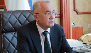 Рассмотрены вопросы демократии на национальном и международном уровнях