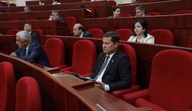 Олий Мажлис Қонунчилик палатасининг навбатдаги мажлисида болаларни зўравонликнинг барча шаклларидан ҳимоя қилиш соҳасидаги муносабатларни тартибга солишга қаратилган қонун лойиҳаси иккинчи ўқишда моддама-модда кўриб чиқилмоқда