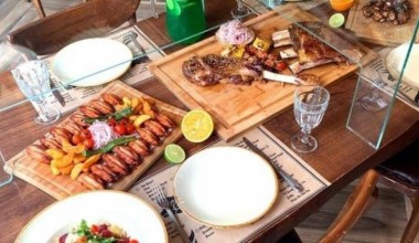 Davlat tili qoidalariga amal qilmagan ovqatlanish shoxobchalari ogohlantirildi