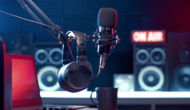 Polshada radiostansiya jurnalistlarni ishdan bo‘shatib, sun’iy intellektdan foydalanishga o‘tdi. Bu jamoatchilik e’tiroziga sabab bo‘ldi