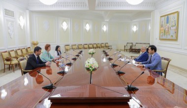 8 июля текущего года первый заместитель Спикера Законодательной палаты Олий Мажлиса А. Саидов встретился с судьей Специального суда по Сьерра-Леоне Р. Винтер, прибывшей в нашу страну для участия в качестве международного наблюдателя в предстоящих досрочных выборах Президента Республики Узбекистан.
